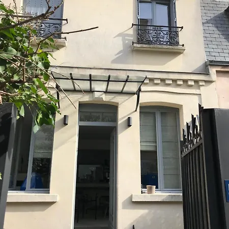 Unique House In The 16 Lejlighed Paris
