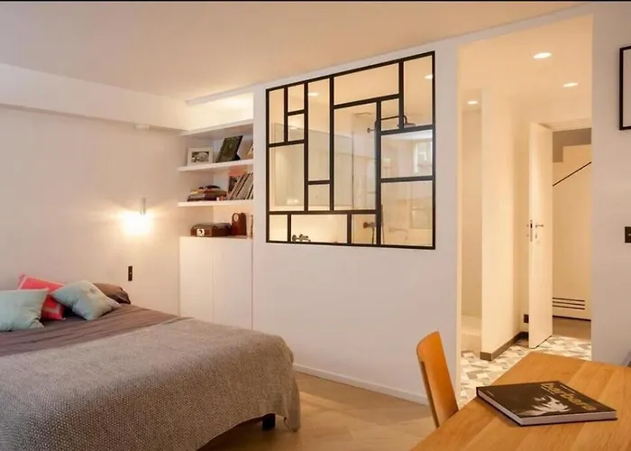 Unique House In The 16 公寓 *